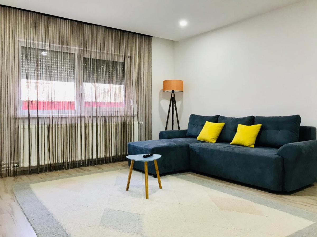 Comfy Apartment - Free Private Parking,Ac,Wi-Fi Карей Екстериор снимка